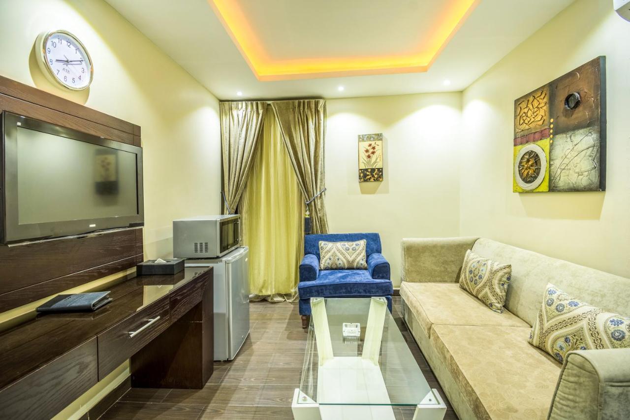 Al Muhaidb Al Malaz - Al Farazdaq Road Riad Exterior foto
